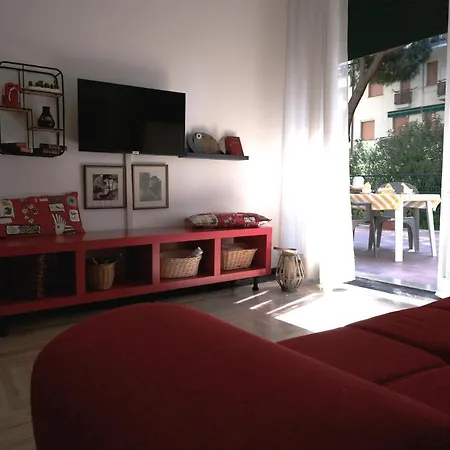 דירה Arenelle House By Holiday World