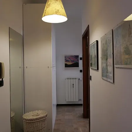 דירה Arenelle House By Holiday World *
